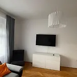 Junior Eleven Appartement